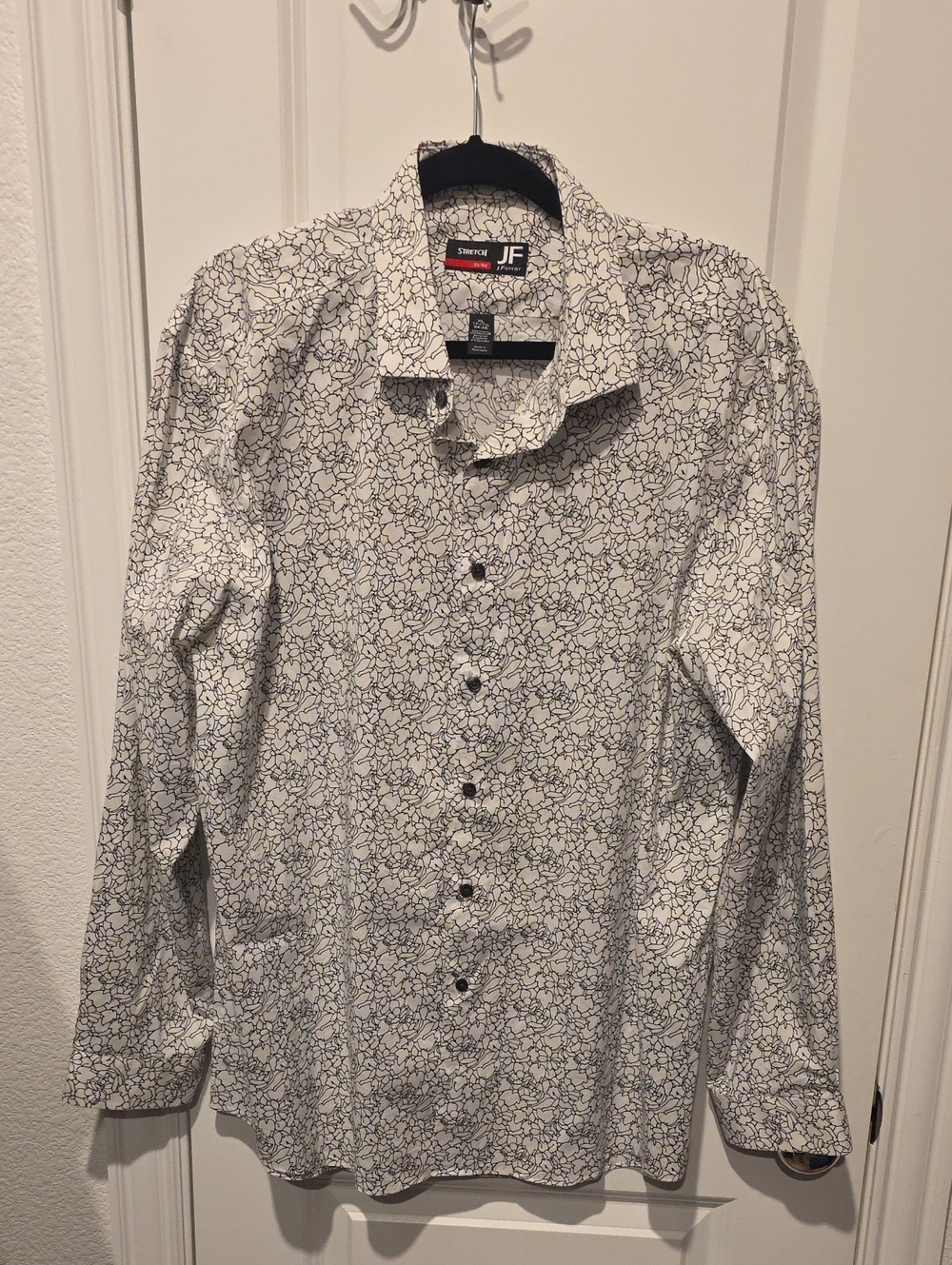 JM Collection Men’s White Shirt with Navy Floral Outline
